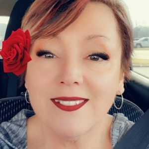 Meet your Posher, Teresa